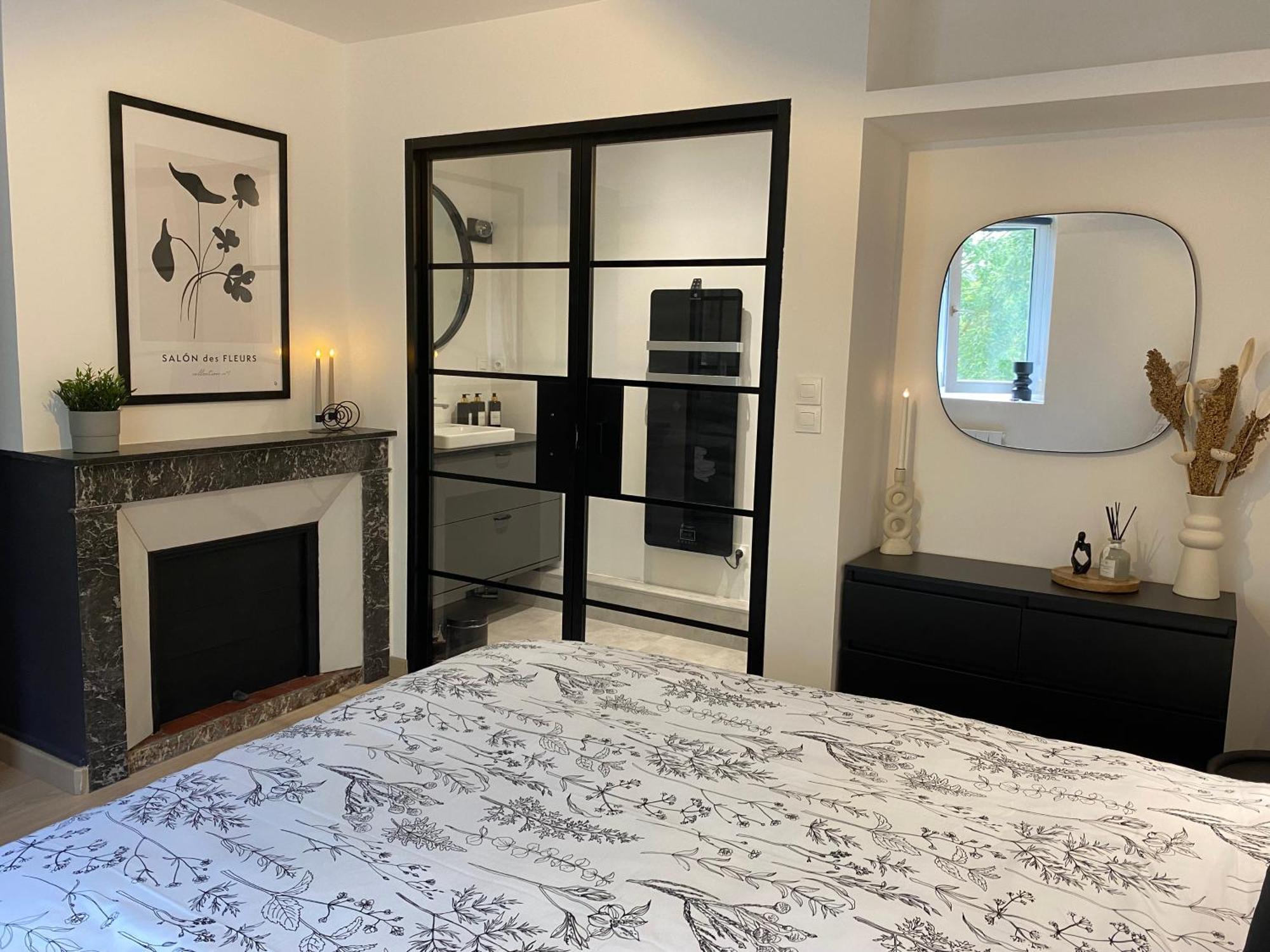 L'Atelier D'Arches Apartment Charleville-Mezieres Luaran gambar